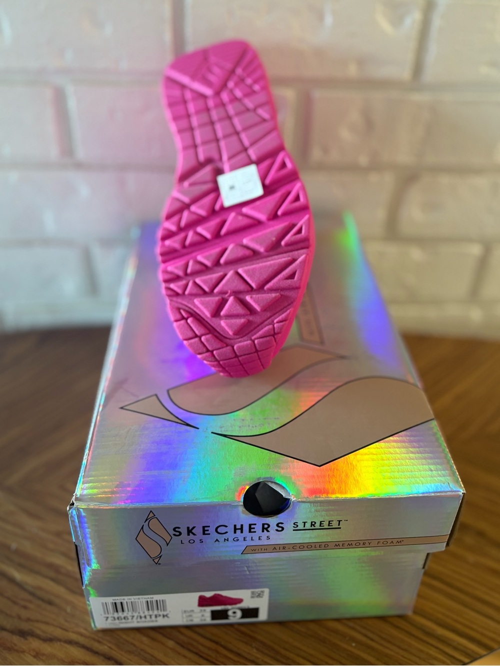 Skechers Street Uno Night Shades Hot Pink Sneakers NIB Women’s 9 - Picture 7 of 7
